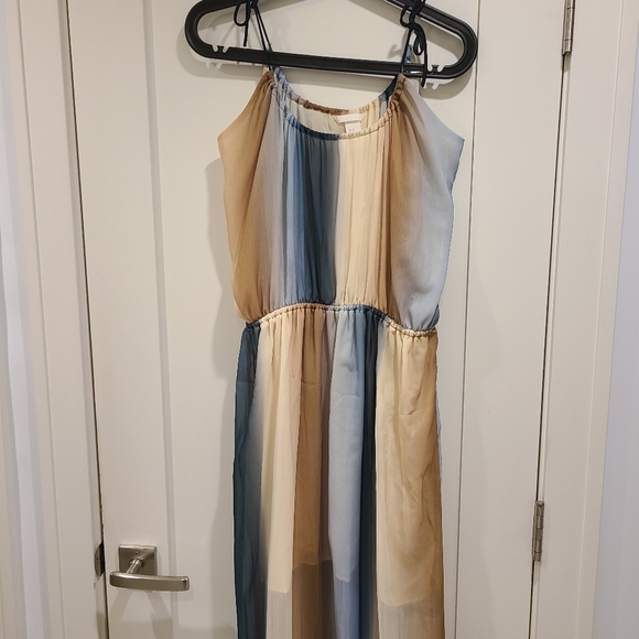 H&M maxi dress - Picture 3 of 3